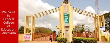 Alumni donate computer sets worth million naira to FCE Abeokuta